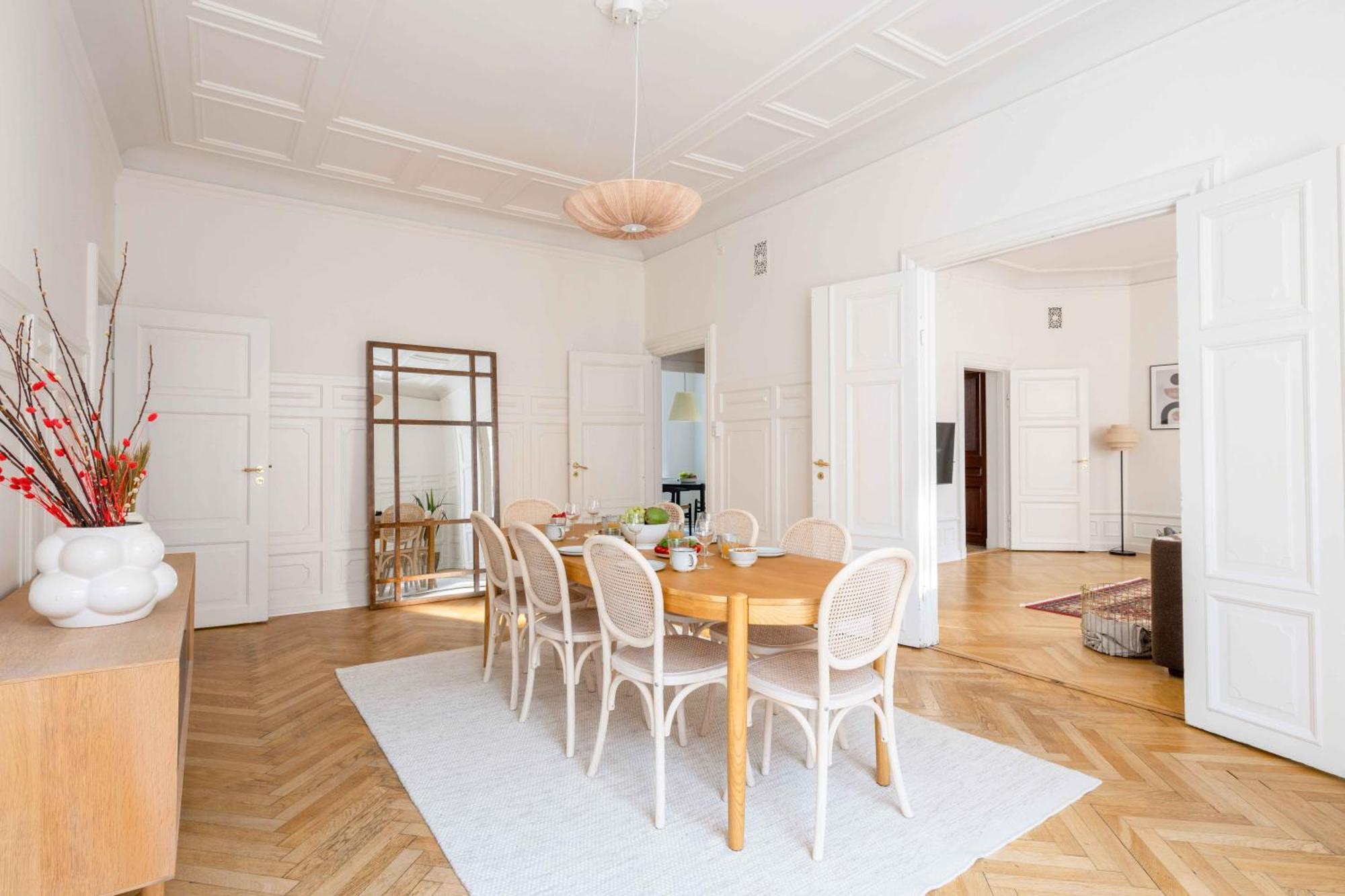 Lovely 3Br Manor Apartment 5 Min From Tivoli Gardens Copenhagen Exterior photo